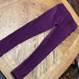 Reveal tight 28” mesh stripes lululemon